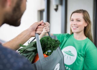 How To Save Money By Having Groceries Delivered To Your Home